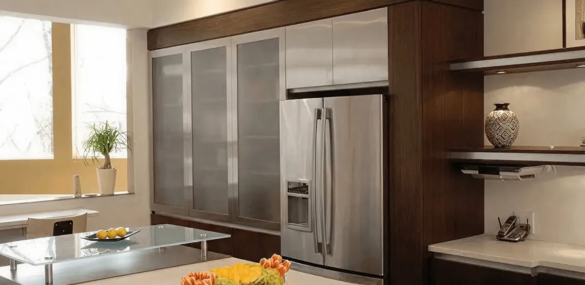 Cabinet door replacement and modern kitchen cabinet upgrade in Milwaukee, WI